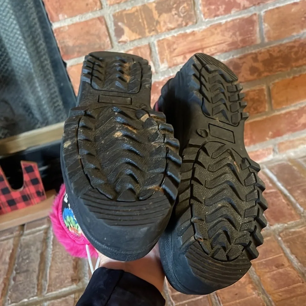 Thinsulate Celeste Peace Pink Snow Boots